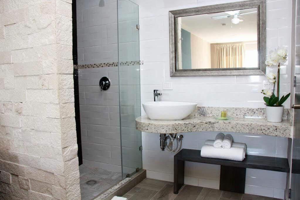 Bfh Attraction Deluxe Hotel Playa del Carmen Luaran gambar