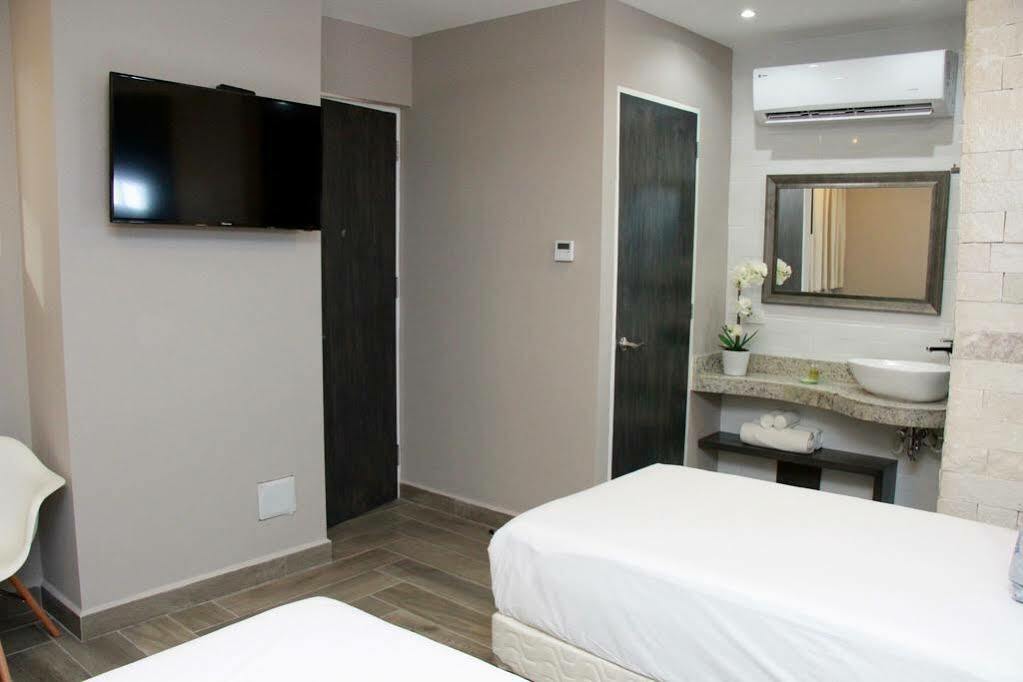 Bfh Attraction Deluxe Hotel Playa del Carmen Luaran gambar
